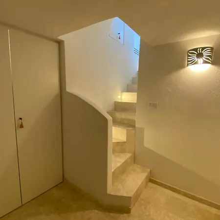 Casa Graniti ヴィラ サン・パンタレオ